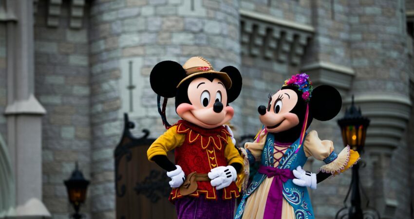 mickey and minnie mouse mascots