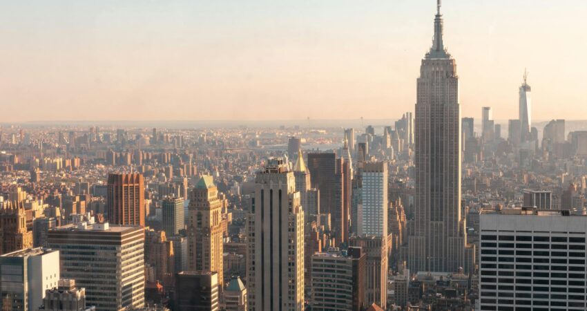 skyline photo of empire state building in new york city